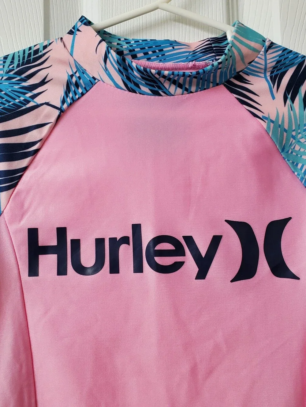 Hurley Girl's Pink Rash Guard with Blue Tropical Long Sleeves Sz S